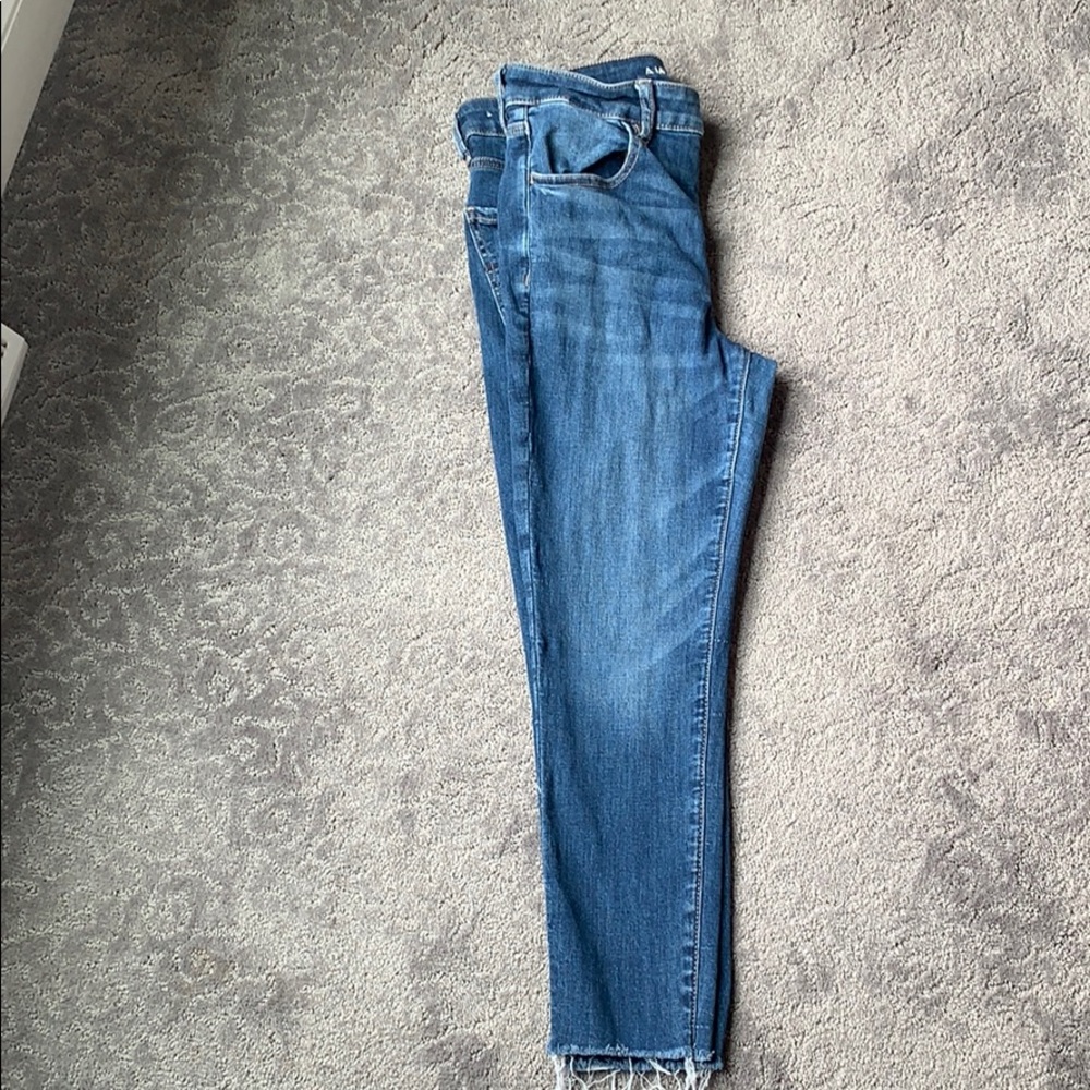 American Eagle  high rise jegging crop